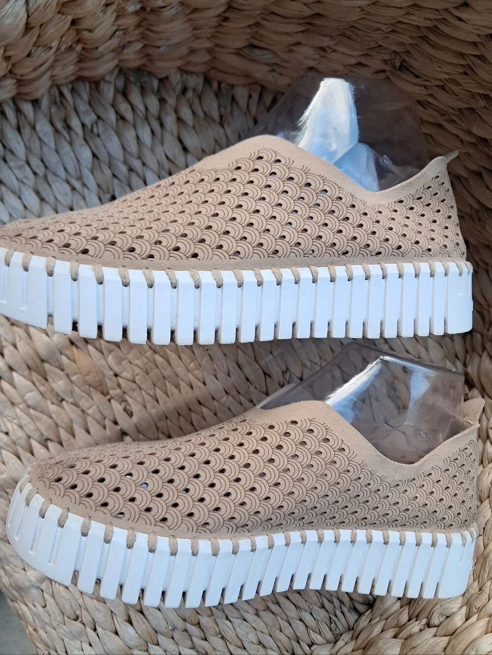 Ilse Jacobsen Tulip Platform Sneakers Wmn 7/7.5 Recycled Microfiber Latte
